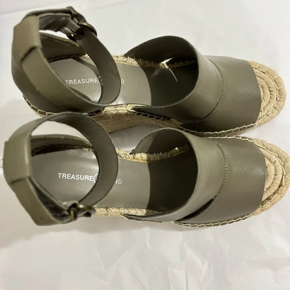 Treasure & Bond gray leather platform woven jute w/high ankle strap sandals. 8.5